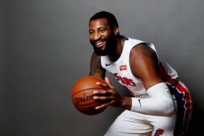 华体会官网-日本男篮强势步行者,拉文完成帽子戏法