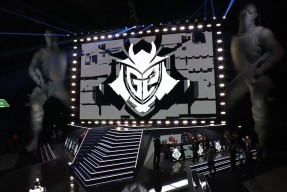 华体会体育-FLY轻取IG,Deft成为全场焦点2025世界赛2:1(伦敦)的简单介绍