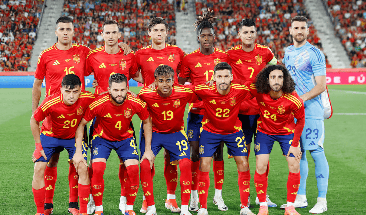 华体会官网-西班牙国家队成功挺进欧洲杯决赛  第2张 华体会官网-西班牙国家队成功挺进欧洲杯决赛  第2张